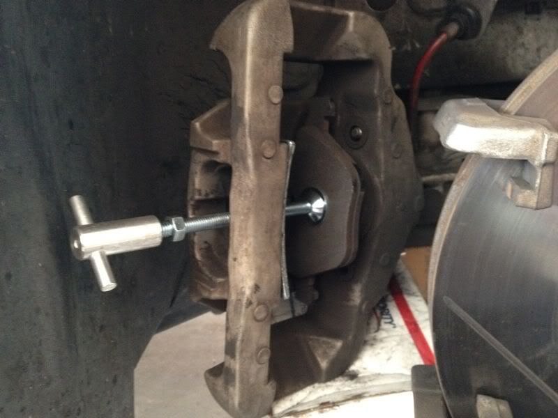 DIY Brake Pad Change e90 / e92 335i